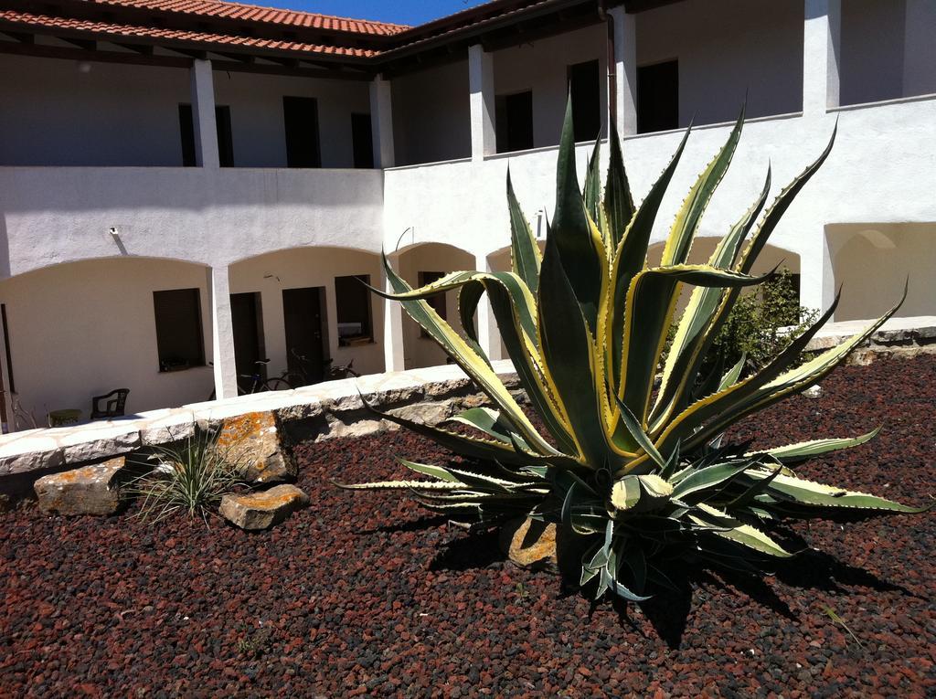 Agriturismo Agave Fertilia Eksteriør billede